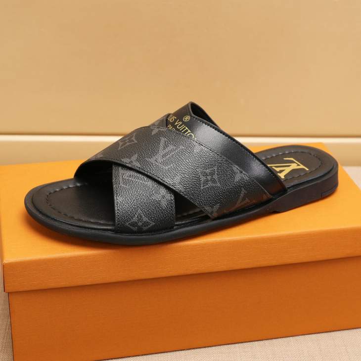 Picture of Louis Vuitton Slippers _SKULVsz38-45h09061533